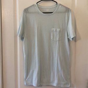 Nice Old Navy Pocket Tee